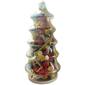 Kerstboom gevuld met 100 tees