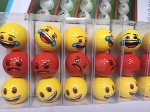 smiley-golfballen-lachen-boos-huilen-van-geluk-groep